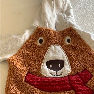 Adorable bear hoodie and matching pantsfor toddler